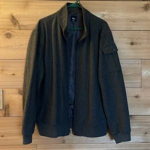 Men’s Gap zip up winter coat